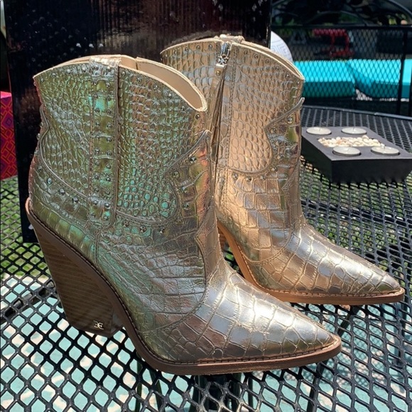 Sam Edelman Shoes - 🆕 Sam Edelman. Gold crocodile booties size 10